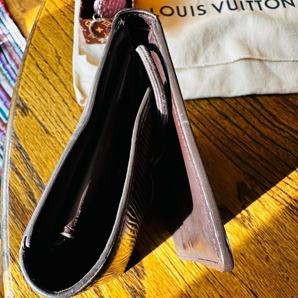Louis Vuitton Bundle! Brown Epi leather Wallet, Bag, Dustbag, Fashion Keychain - Picture 3 of 12